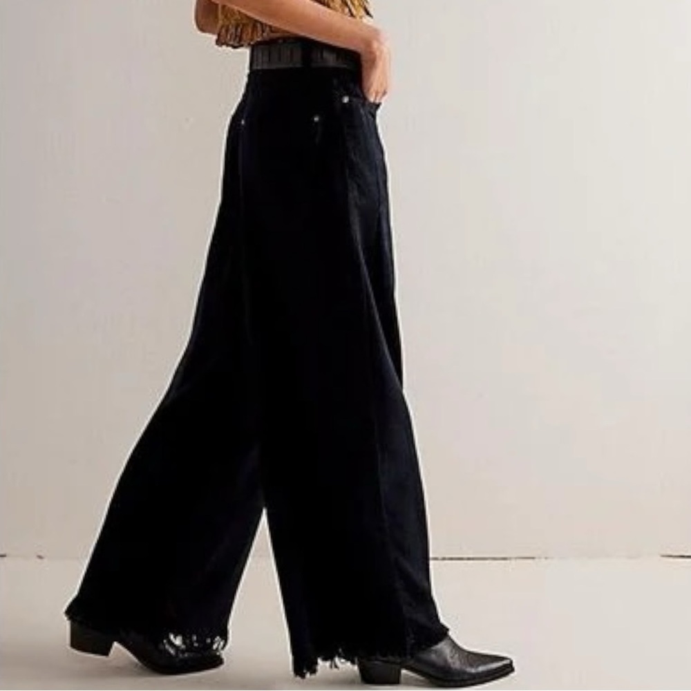 Free People Old West Slouchy Jeans in Blue Black Size 31 NWT - Picture 9 of 15